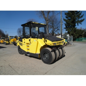 Walec ogumiony pneumatyczny Bomag BW 28 RH
